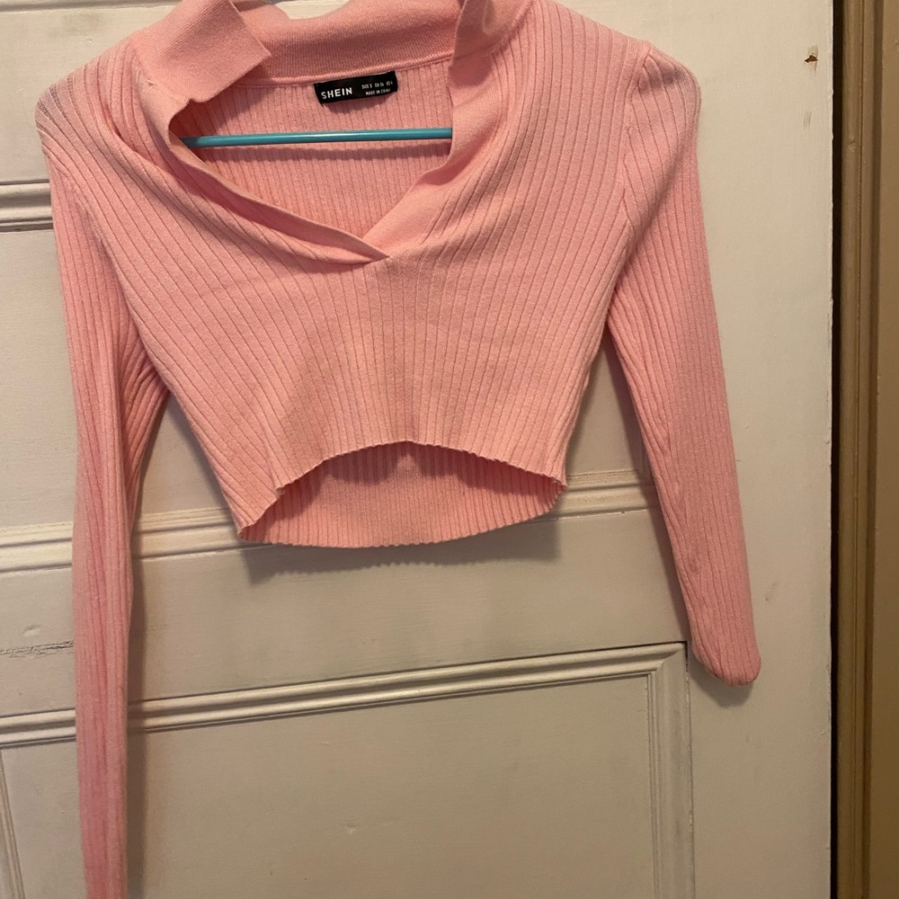 Never worn - pink long sleeve crop top